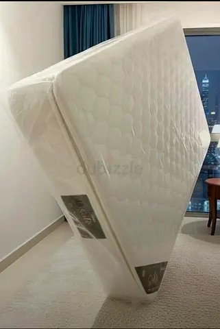 Brand new super king size mattres toper pillow springs 180/200