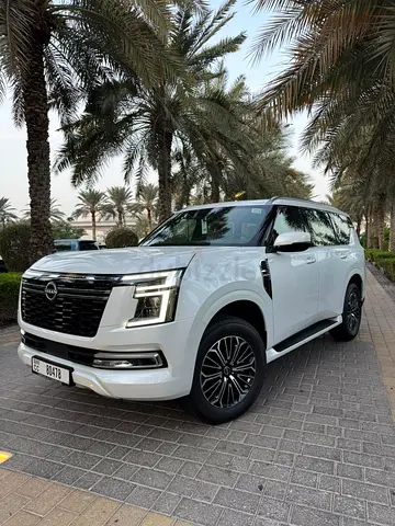 نيسان باترول 2025 بلاتينيوم للإيجار– عائلية فاخرة –مواصفات خليجي (بدون تأمين/توصيل مجاني/