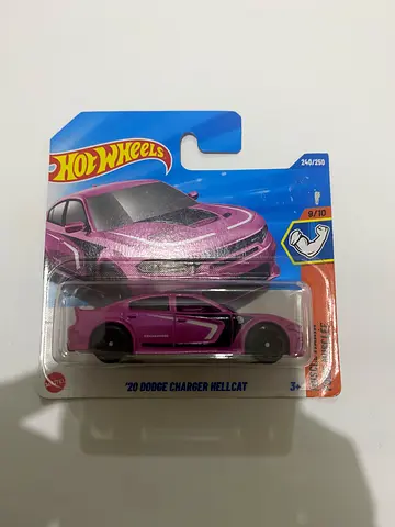 Hot Wheels 20 Dodge Charger Hellcat