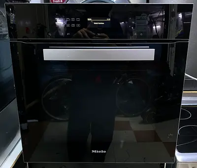 MIELE 60CM PYROLYTIC ELECTRIC OVEN H6461BP