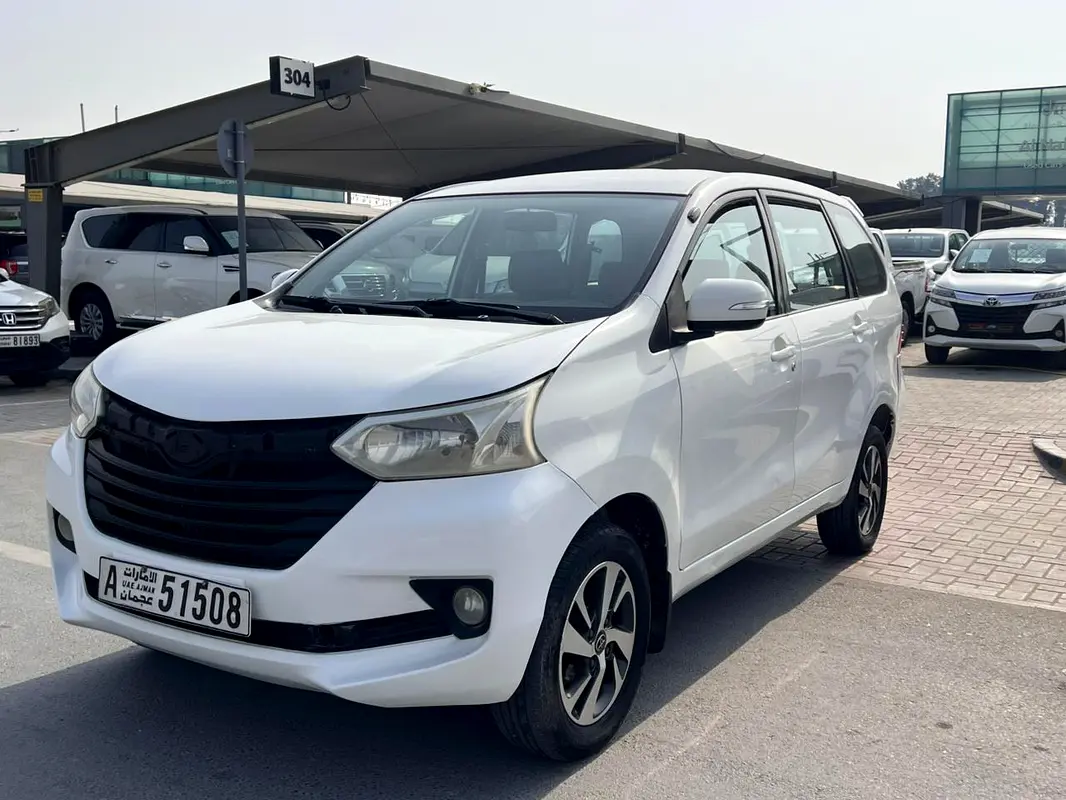 Toyota Avanza 2018 — photo 1 of 8