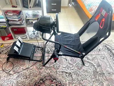 SIM racing setup thrustmaster t300rs gt edition