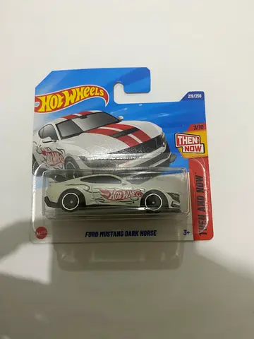 Hot Wheels Ford Mustang Dark Horse