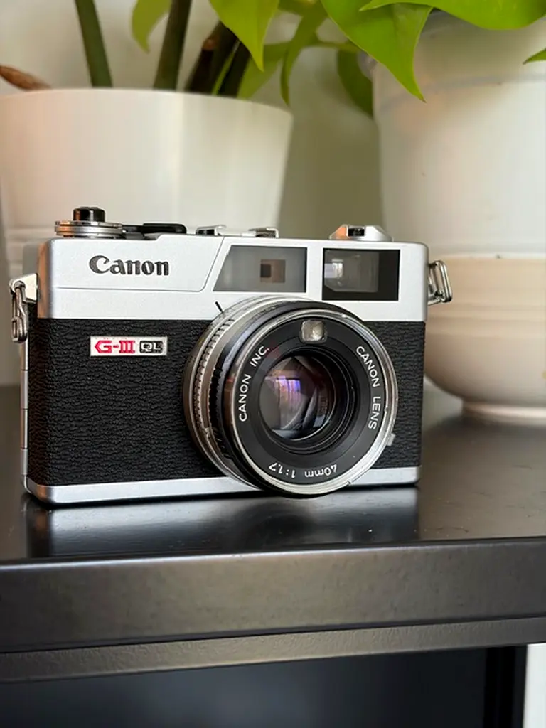 CLAd as Top Mint] Canon Canonet QL17 GIII - 40mm F1.7 | dubizzle Dubai