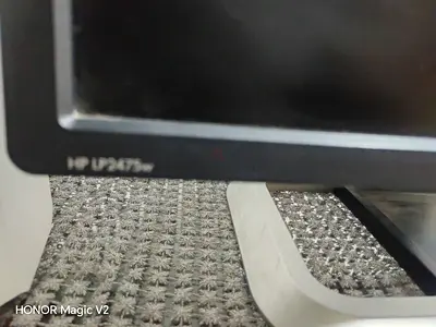 24 HP Screen HDMI, Display Port in good condition