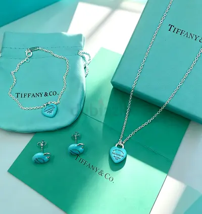 Tiffany Blue enamel finish.