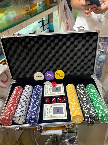 300 PC Poker Chips with number