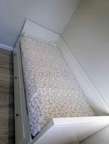 ikea day bed with two mettres available in perfect condition