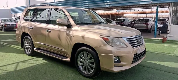 Lexus LX570 S V8 5.7L Full Option Model 2010