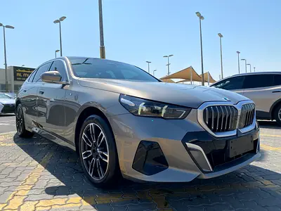 BMW525Li with warranty;service no paint no accident بحالة الوكالة بدون اي حوادث او صبغ بحالة مم