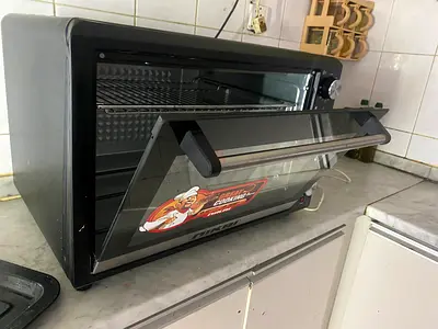 Electric Oven with Large Interior