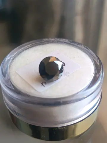 Natural black diamond 3carat