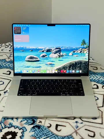 MacBook Pro M3 Pro