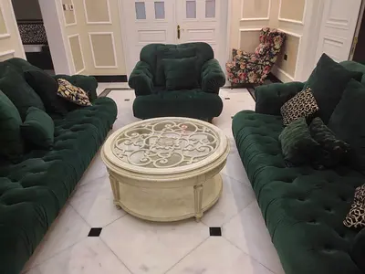 العين