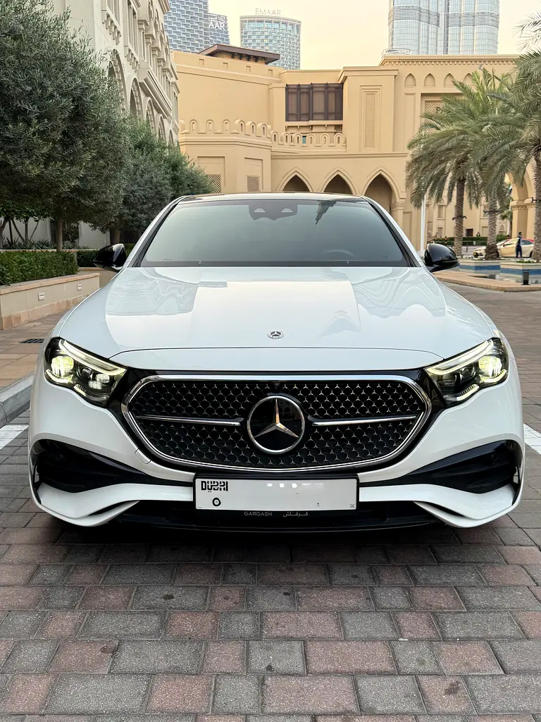 Mercedes-Benz E-Class 2024 — photo 1 of 13