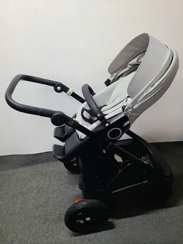 Stokke Trailz V2 Black/Grey Melange in very good condition