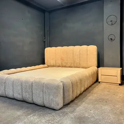 Stylish Modern Bed available for Sale