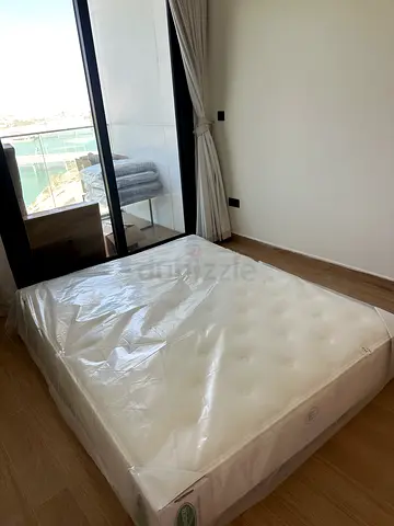 Brand new firm mattress, bought this month. Outstanding quality, Size 160 x 200