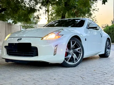Nissan 370z 2017  very clean low mileage