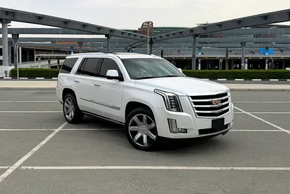 Cadillac Escalade Platinum Luxury 2016 GCC Specifications (Accident Free / Single Owner)