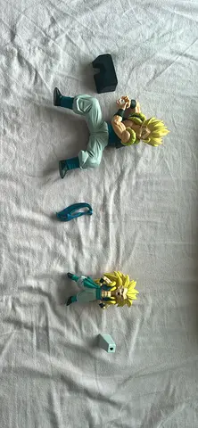 Goku anime figure