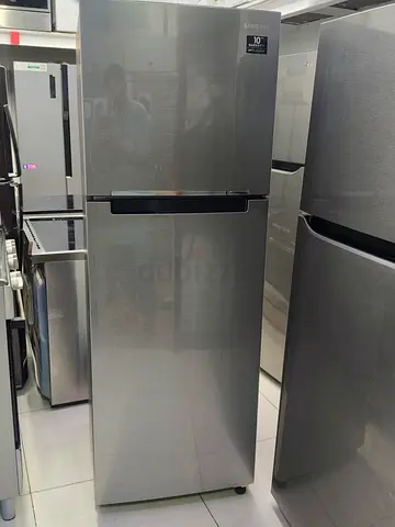 Samsung Refrigerator - Sleek Design  Efficient Cooling