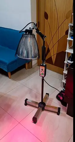 Infra red therapy heat lamp
