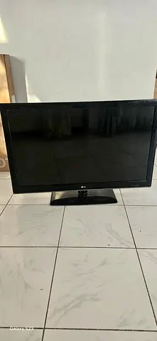 LG Flat Screen TV for Sale