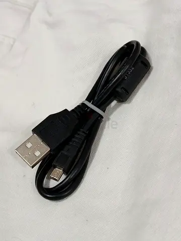 DSLR camera data transfer cable