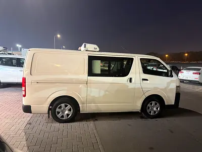2018 Toyota HIACE 照片 2