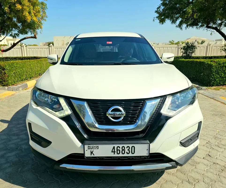 Nissan X-Trail 2021 — photo 1 of 10