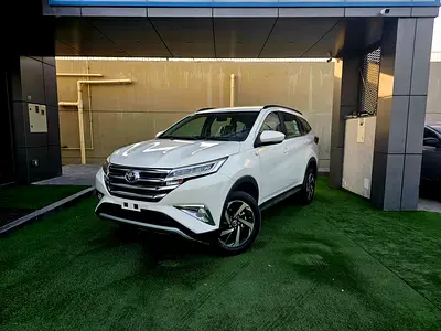 RUSH EX/ PASSENGER 7 SEATS/ LOW MILEAGE