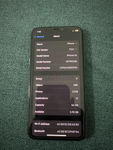 Apple iPhone Xs 64GB - Excellent Condition