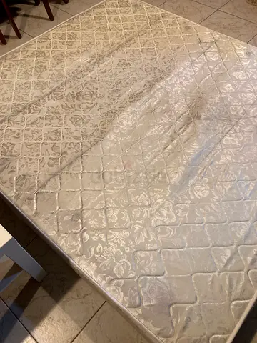 King size bed for sale