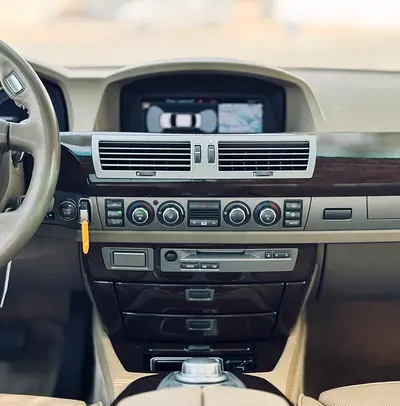 2007 BMW 7-SERIES 照片 17