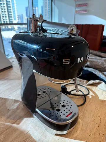 SMEG Espresso Coffee Machine Black