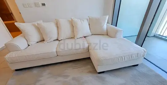 Selling The one Kingston L shape sofa beige Color