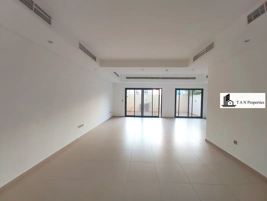 MODREN FINISHING | NEAR MALL / SCHOOLS | VACANT