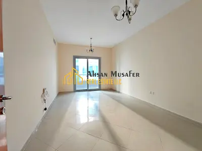 NO COMISSION//LAVISH 2BHK//BALCONY+SEPARATE HALL//2 WASHROOM//FLEXIBLE PAYMENT PLAN//SAHARA CENTER SAME LINE