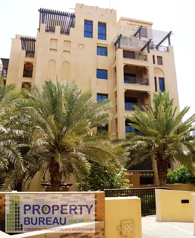 Amazing Fully Furnished 2 BHK Step away from Dubai Mall Yansoon-3