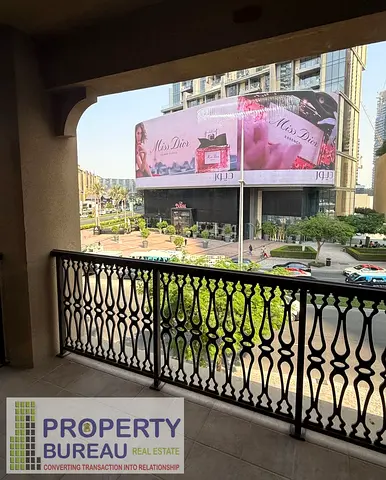 Amazing Fully Furnished 2 BHK Step away from Dubai Mall Yansoon-3