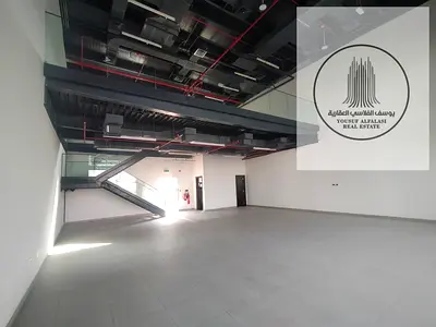 شوروم مميز للإيجار في المنطقة الصناعية 18 – مساحة عملية وسعر مناسب مساحه 2650 قدم