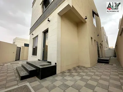 تملك فيلا كرنر  مع روف خلف حديقة الحميدية  عى شارع رئيسى مقابل رحمانية الشارقة تملك حر لجميع الجنيسات