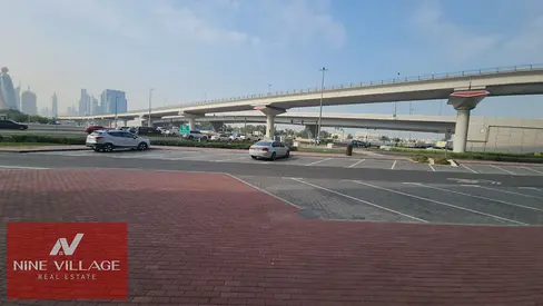 BIG SHOP FOR RENT – KARAMA MAIN ROAD | PRIME VISIBILITY | HIGH FOOTFALL