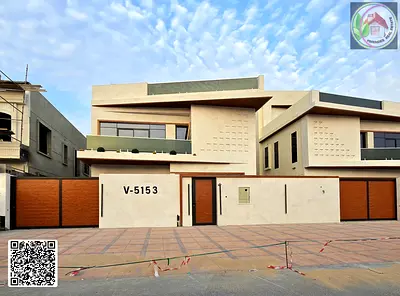 For sale: a spacious villa with a distinctive design and a swimming pool. The price includes registration fees.