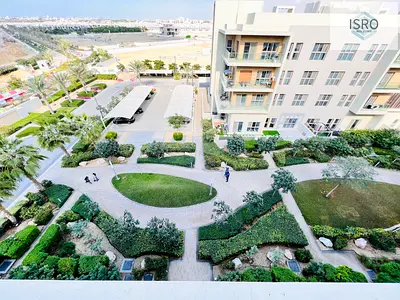 SPACIOUS BRIGHT ONE BEDROOM GATED COMMUNITY