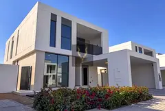 LANDSCAPED / GOLF COURSE VIEW / STANDALONE VILLA