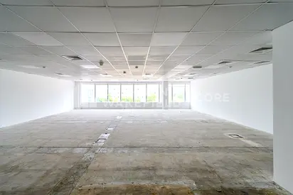 Fitted | 3 Parking Spaces | Accessible to Metro
