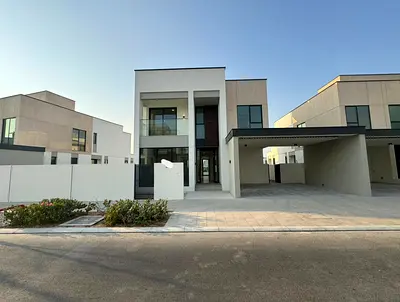 PRIME LOCATION | READY TO MOVE | LUXURY