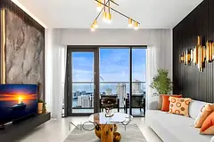 Marina Vista Retreat – Contemporary 2BR with Breathtaking Views